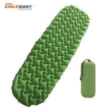2021 Amazon Trending Backpacking Ultra light Weight Inflatable Sleeping Pad Camping Inflatable Sleeping Pad Air Mattress Outdoor
